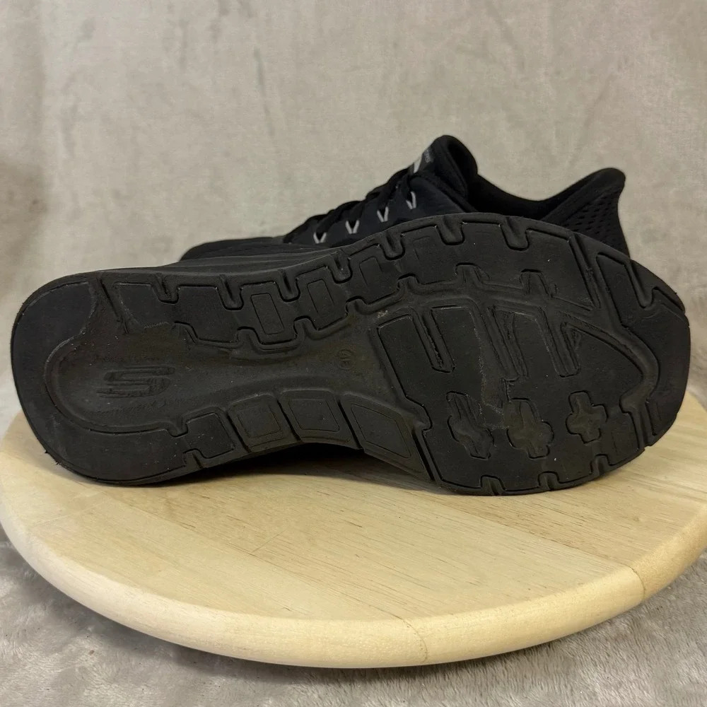 Skechers hands free
